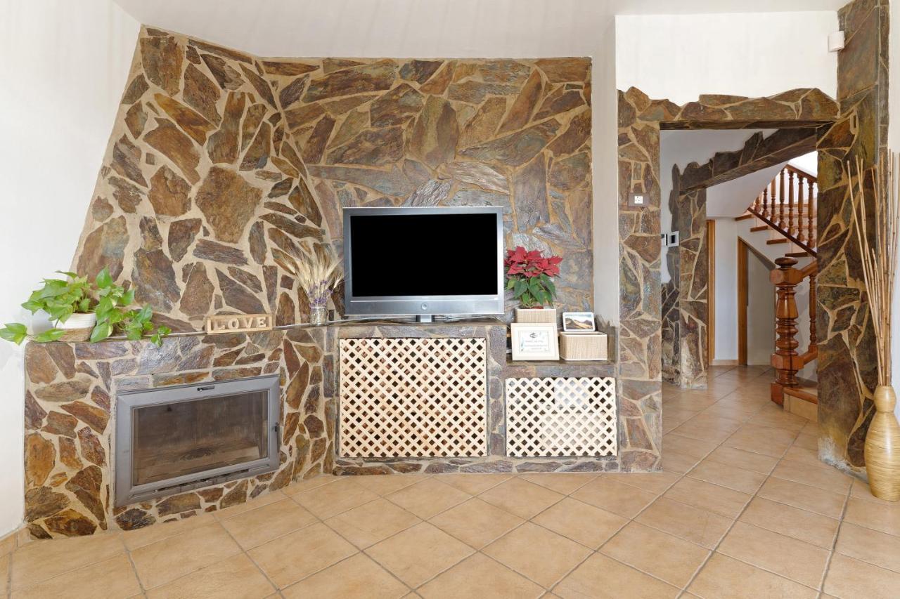 Villa Christisay Салобре Екстериор снимка