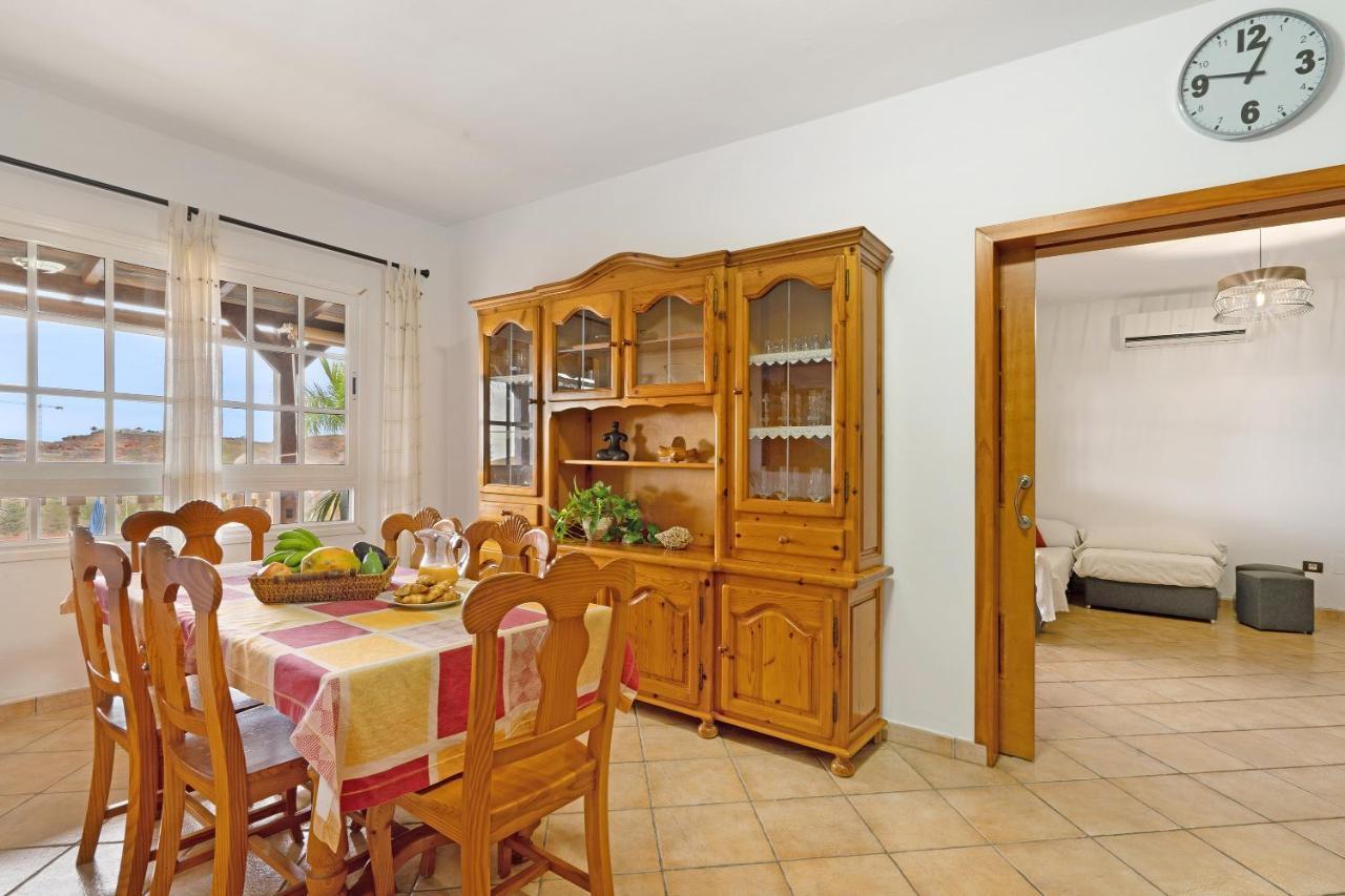 Villa Christisay Салобре Екстериор снимка